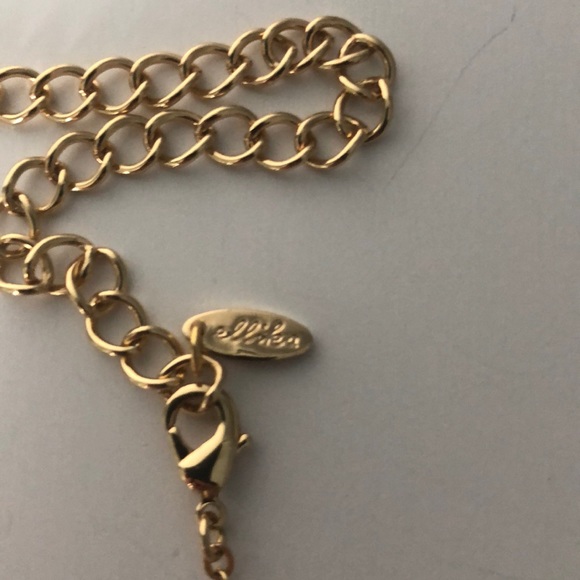 Ettika
18K Gold Plated Shell Disc Necklace - Picture 9 of 10